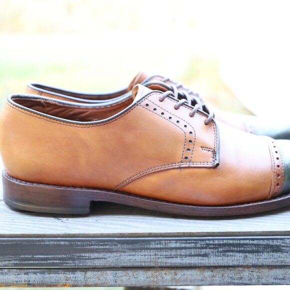 SALE - Allen Edmonds Clifton 9.5-D Brown Captoe Derby Mens Dress Shoes - Picture 5 of 10